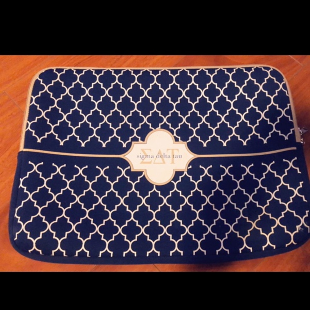 Sigma Delta Tau sorority laptop case
